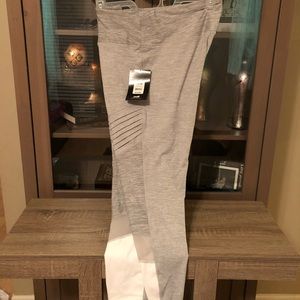 Avia performance capris